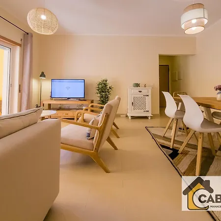 Royal Pool T2 By Yha Appartamento *